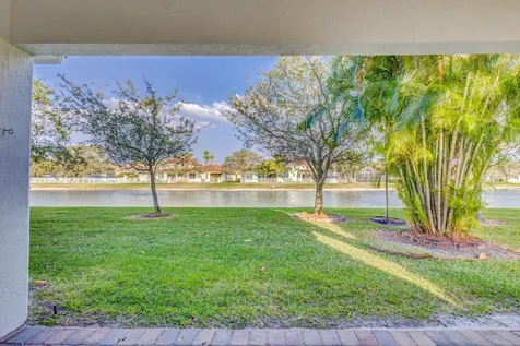 118 Palm Beach Plantation Boulevard Royal Palm Beach FL 33411