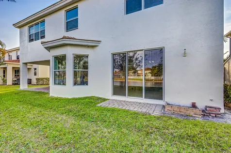 118 Palm Beach Plantation Boulevard Royal Palm Beach FL 33411