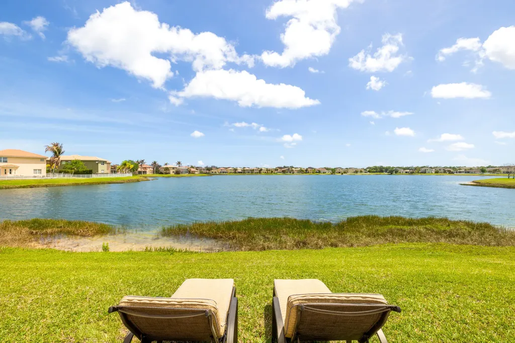 707 NW Leonardo Circle Port St Lucie FL 34986
