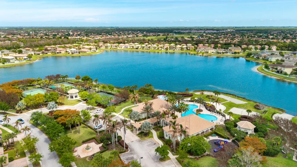 707 NW Leonardo Circle Port St Lucie FL 34986