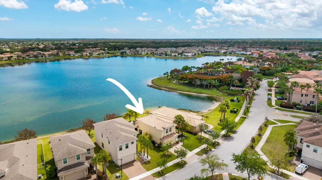 707 NW Leonardo Circle Port St Lucie FL 34986