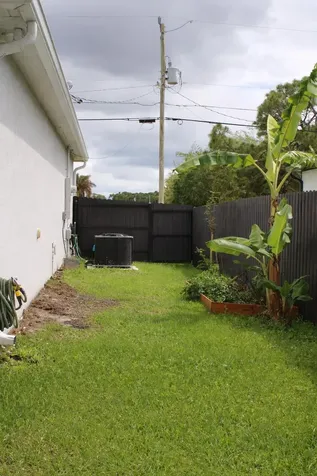 1443 SW Gadsan Avenue Port St Lucie FL 34953