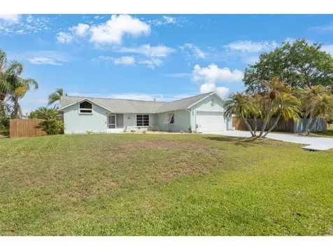 814 Floraland Avenue Sebastian FL 32958