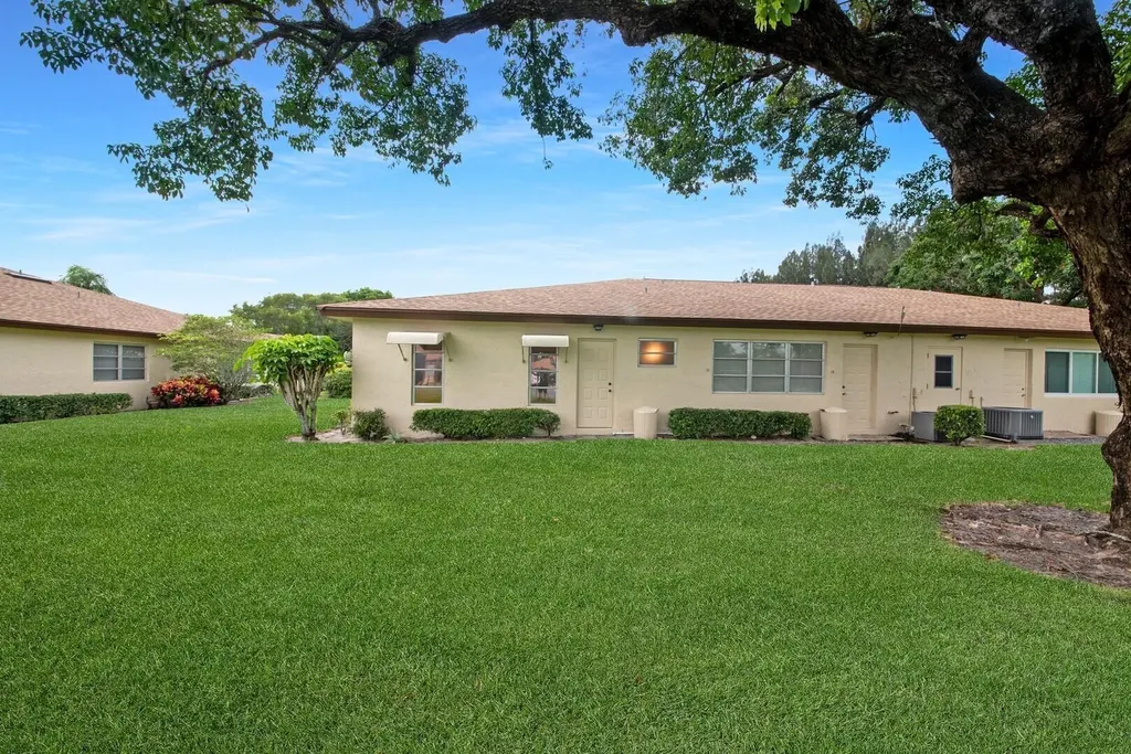 5220 Nesting Way Delray Beach FL 33484