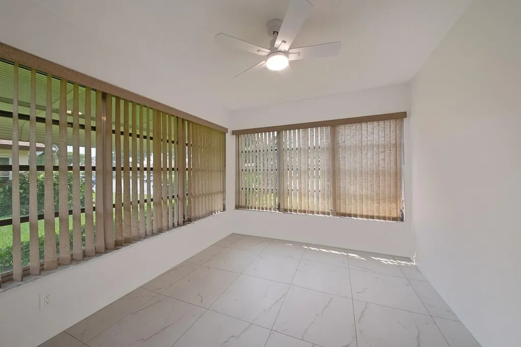 5220 Nesting Way Delray Beach FL 33484