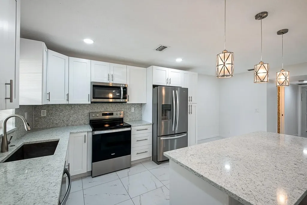 5220 Nesting Way Delray Beach FL 33484