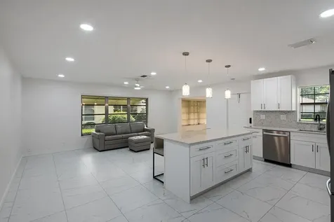 5220 Nesting Way Delray Beach FL 33484