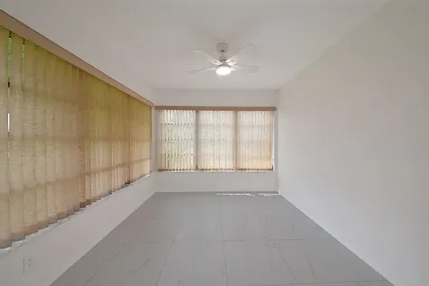 5220 Nesting Way Delray Beach FL 33484