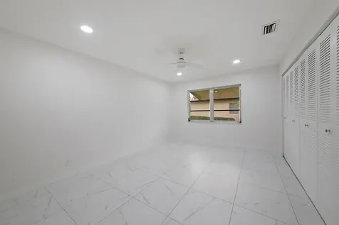 5220 Nesting Way Delray Beach FL 33484