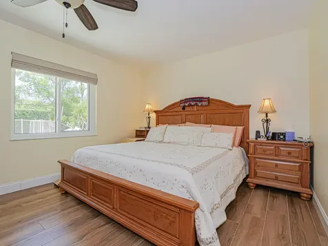595 45th Court Vero Beach FL 32968