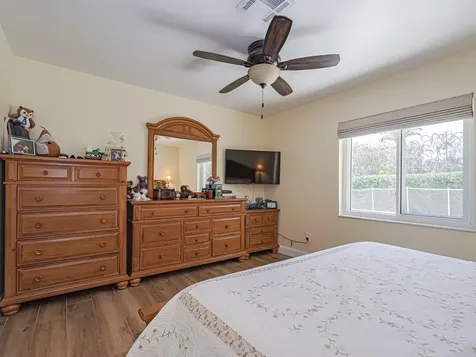 595 45th Court Vero Beach FL 32968