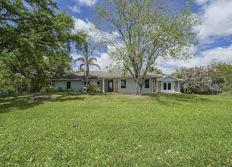 595 45th Court Vero Beach FL 32968