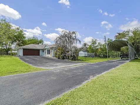 595 45th Court Vero Beach FL 32968