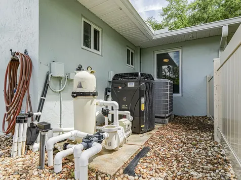 595 45th Court Vero Beach FL 32968