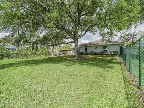 595 45th Court Vero Beach FL 32968