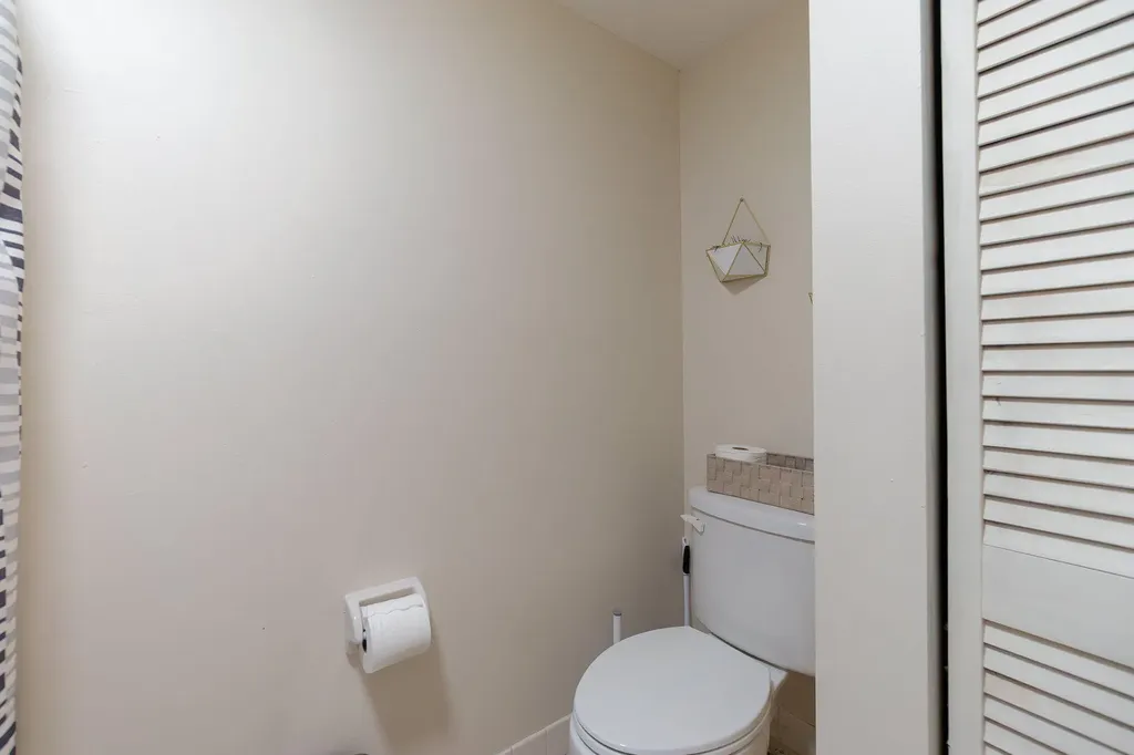 393 Lake Arbor Drive Palm Springs FL 33461