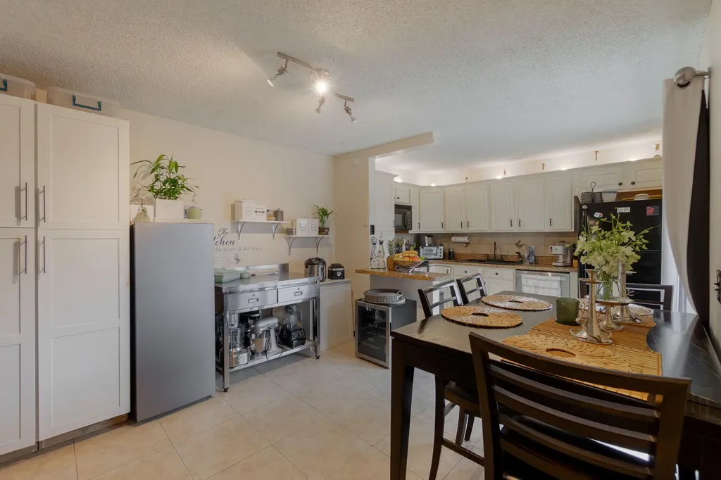 393 Lake Arbor Drive Palm Springs FL 33461
