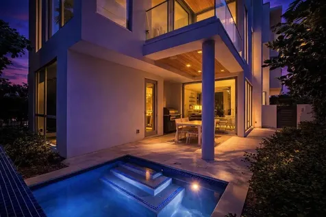 1070 Del Harbour Drive Delray Beach FL 33483