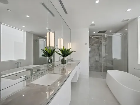 1070 Del Harbour Drive Delray Beach FL 33483