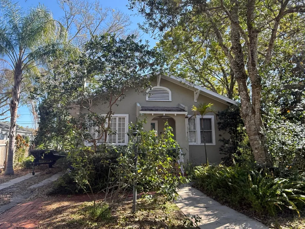 2346 18th Avenue Vero Beach FL 32960