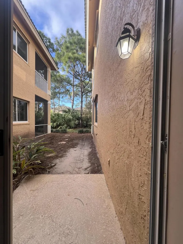 8004 Carnoustie Place Port St Lucie FL 34986