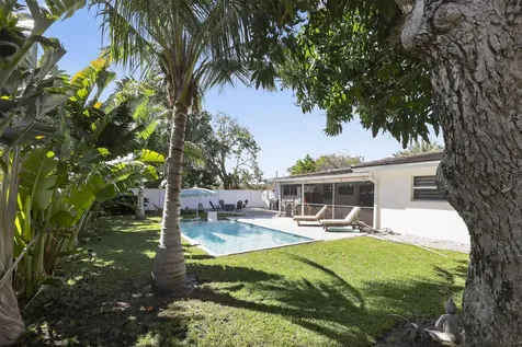 976 SW 11th Street Boca Raton FL 33486