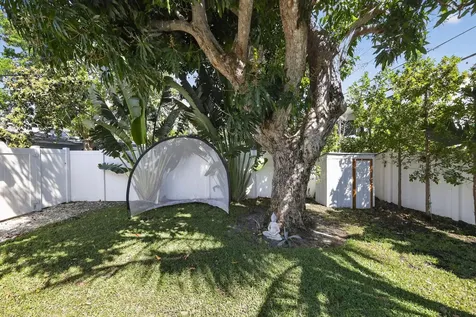 976 SW 11th Street Boca Raton FL 33486