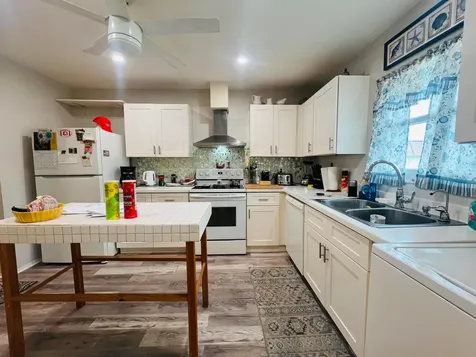 146 Amherst Lane Greenacres FL 33467