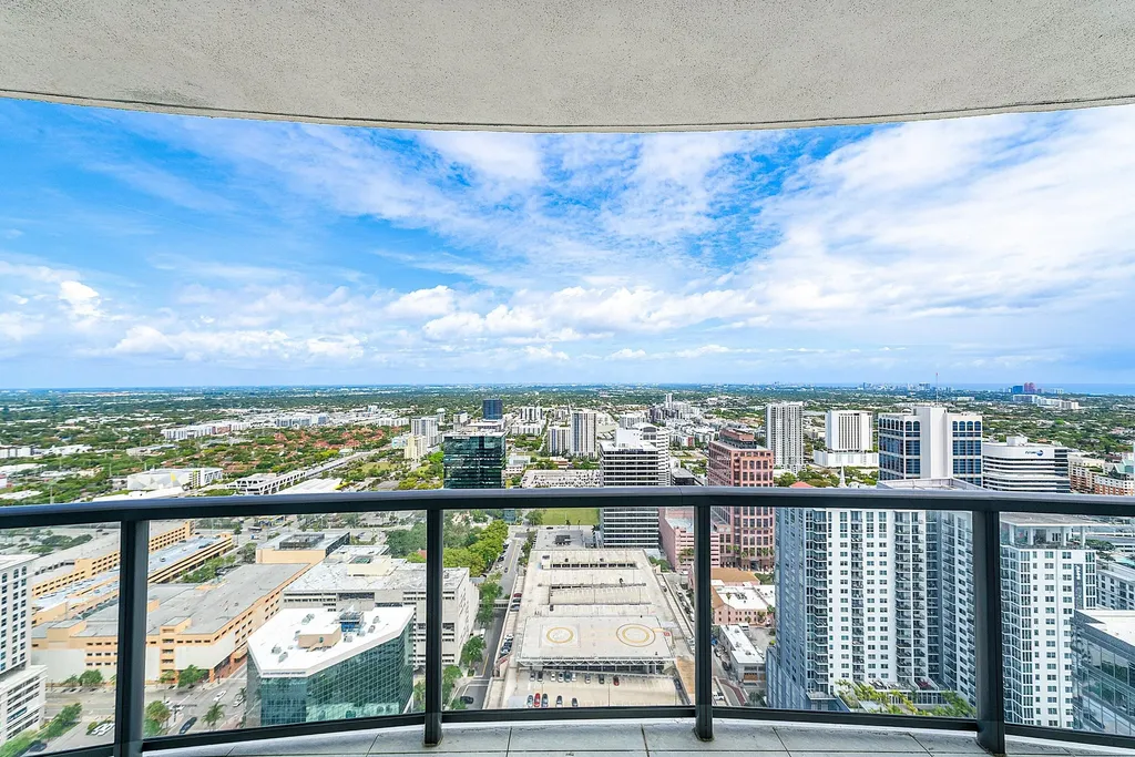 100 E Las Olas Boulevard Fort Lauderdale FL 33301