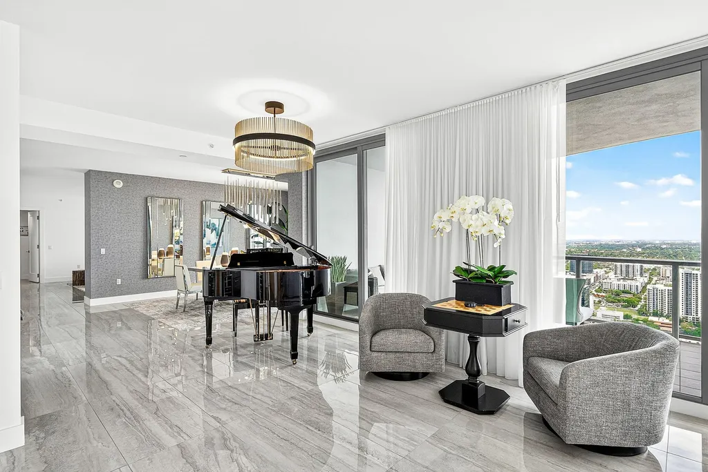 100 E Las Olas Boulevard Fort Lauderdale FL 33301