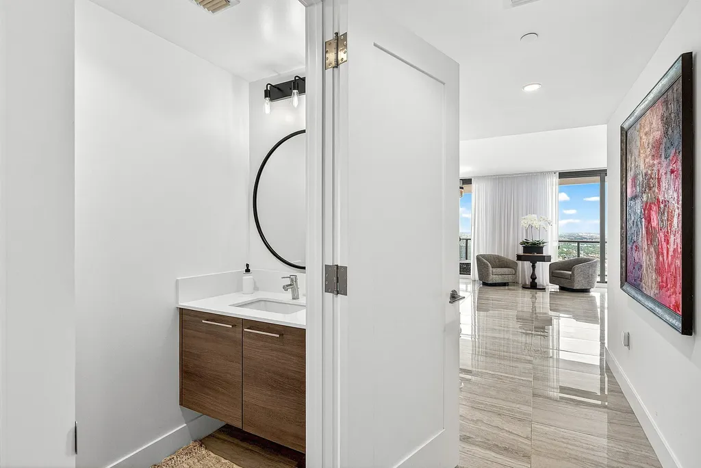 100 E Las Olas Boulevard Fort Lauderdale FL 33301