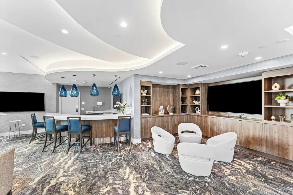 100 E Las Olas Boulevard Fort Lauderdale FL 33301