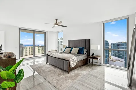 100 E Las Olas Boulevard Fort Lauderdale FL 33301