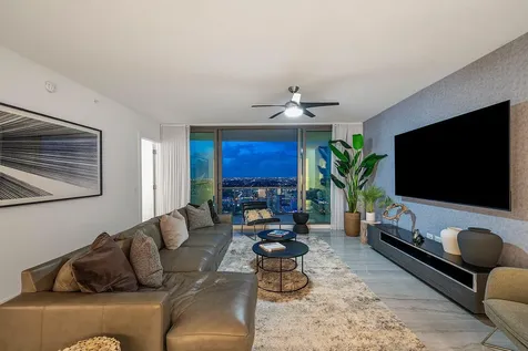 100 E Las Olas Boulevard Fort Lauderdale FL 33301
