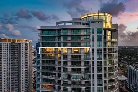 100 E Las Olas Boulevard Fort Lauderdale FL 33301