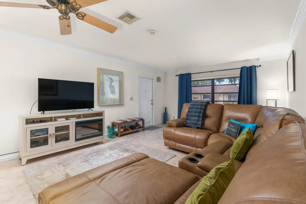 4754 Storkwood Terrace Boynton Beach FL 33436