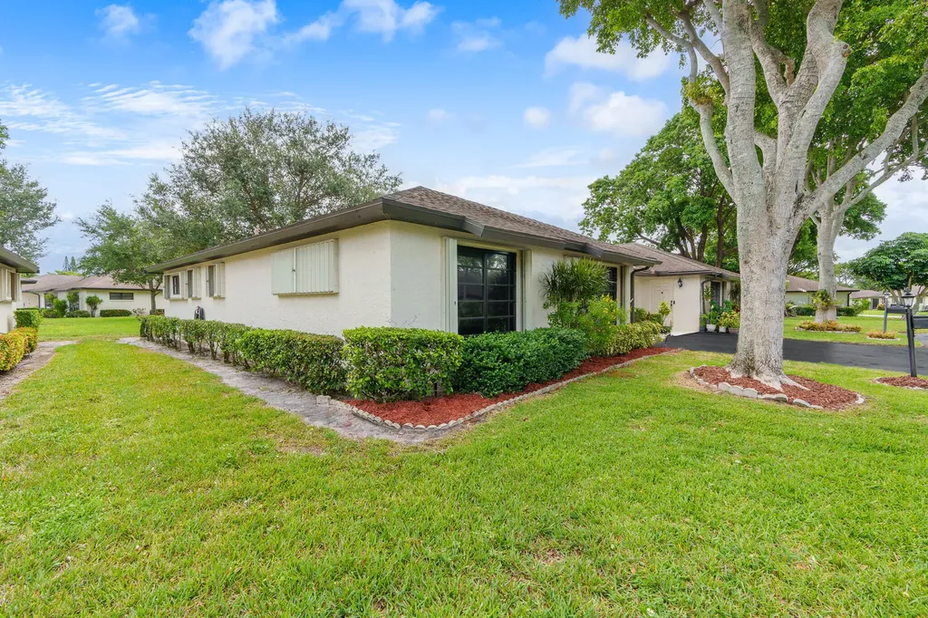 4754 Storkwood Terrace Boynton Beach FL 33436
