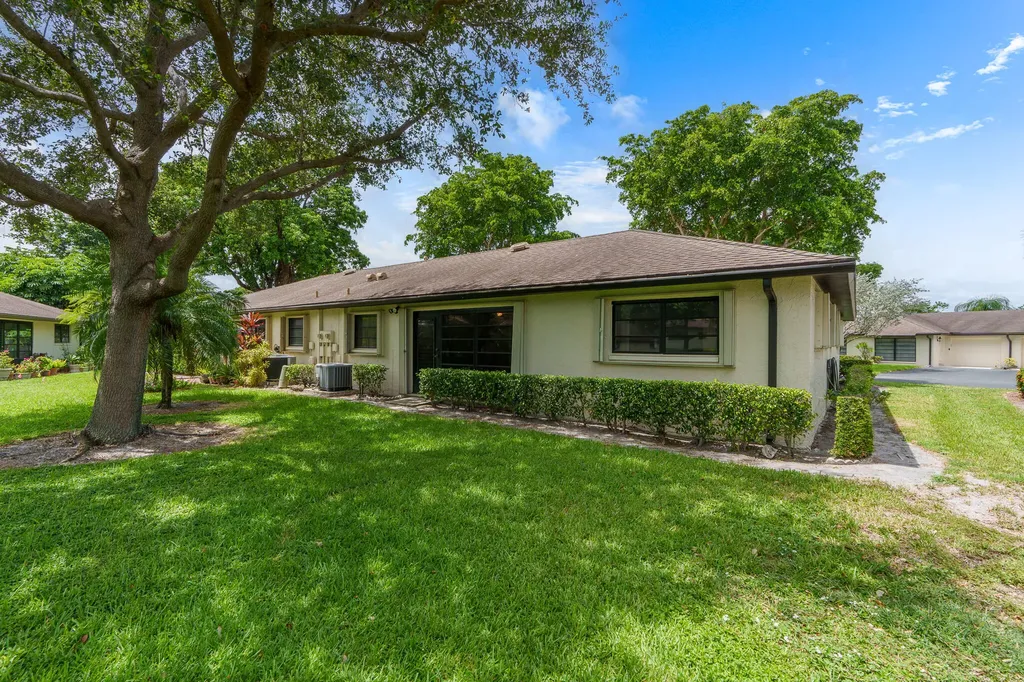 4754 Storkwood Terrace Boynton Beach FL 33436