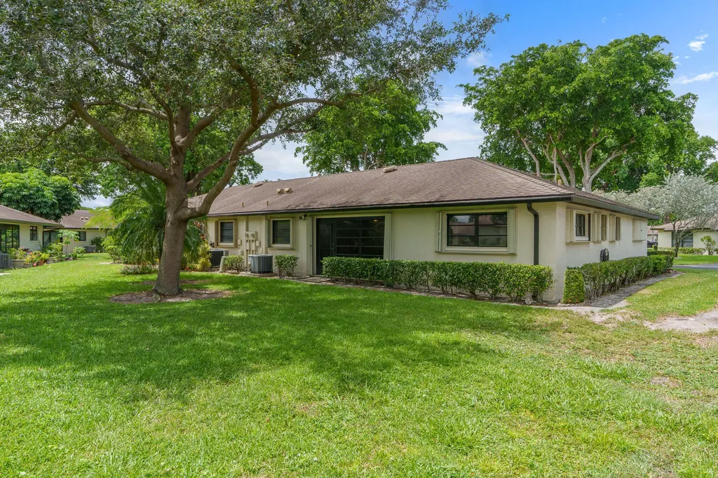 4754 Storkwood Terrace Boynton Beach FL 33436