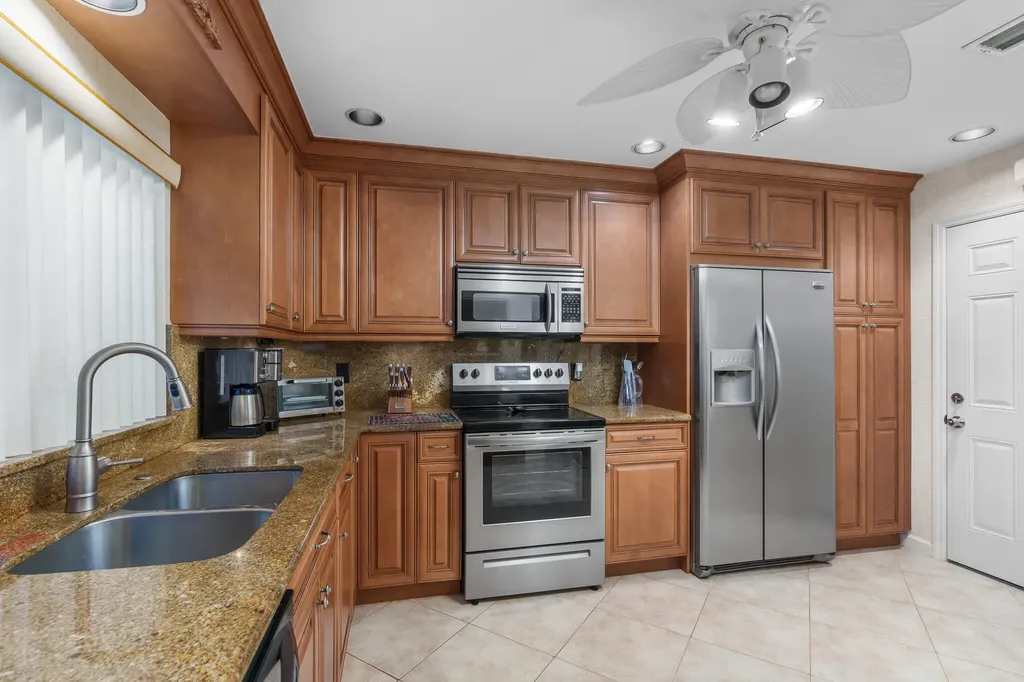 4754 Storkwood Terrace Boynton Beach FL 33436