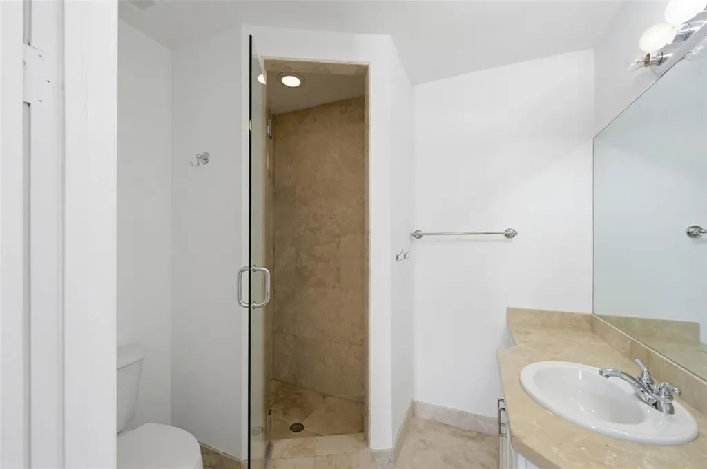 2515 NE 18th Street Fort Lauderdale FL 33305