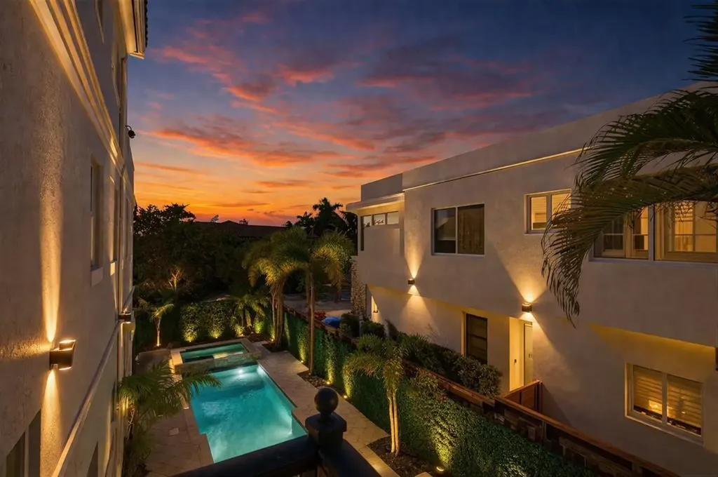 2515 NE 18th Street Fort Lauderdale FL 33305