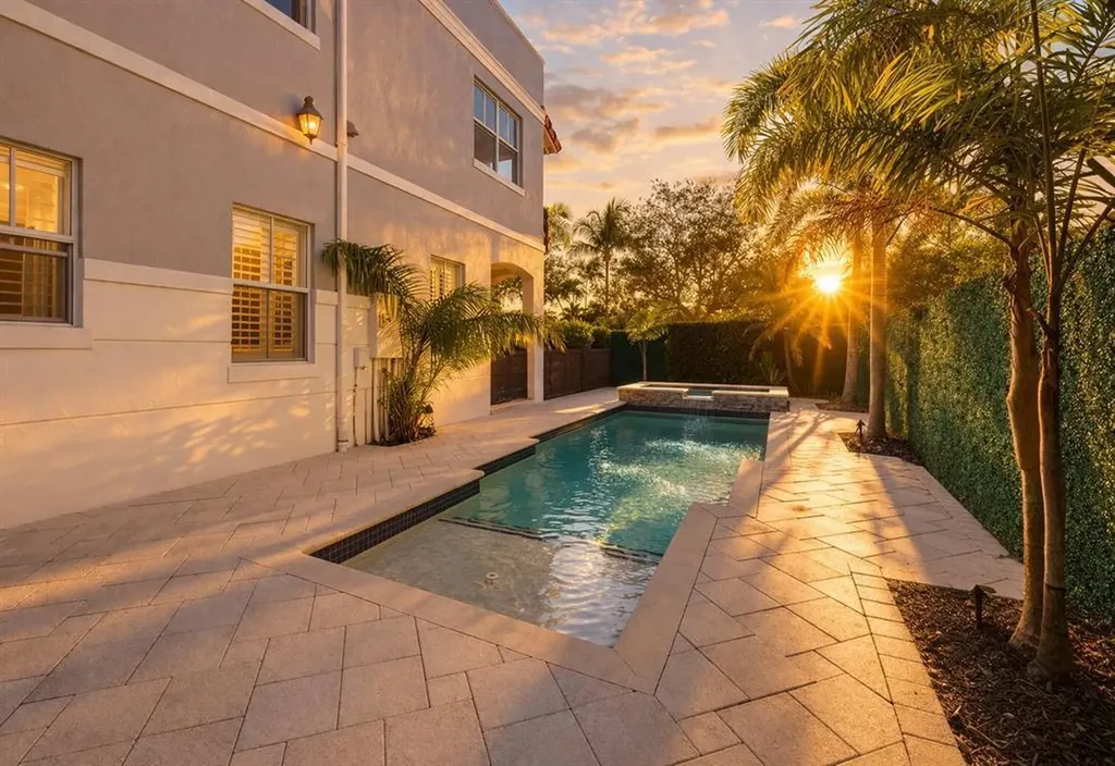 2515 NE 18th Street Fort Lauderdale FL 33305