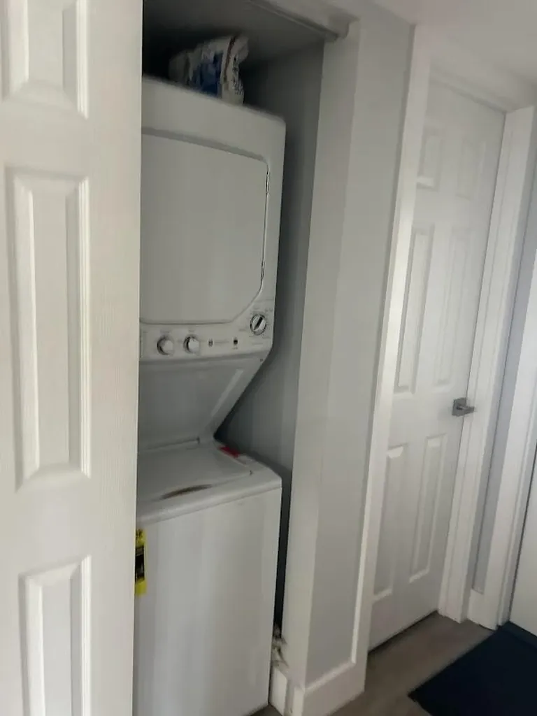 87 Piedmont B Delray Beach FL 33484