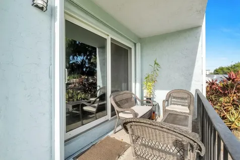 3004 NE 5th Terrace Wilton Manors FL 33334