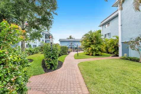 3004 NE 5th Terrace Wilton Manors FL 33334