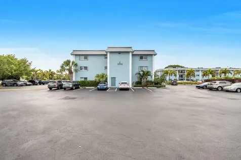 3004 NE 5th Terrace Wilton Manors FL 33334