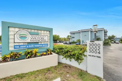 3004 NE 5th Terrace Wilton Manors FL 33334