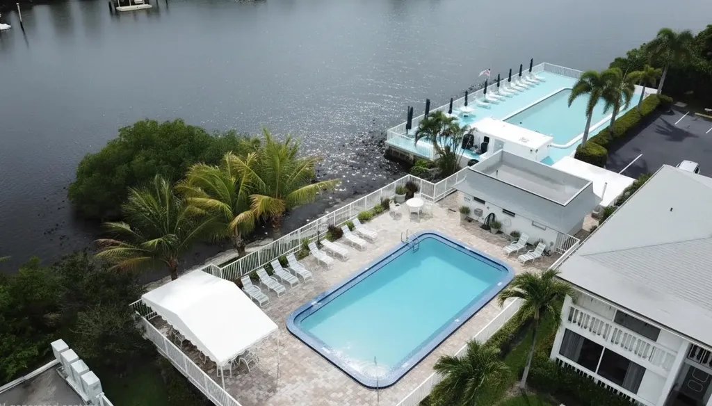 4201 S Ocean Boulevard South Palm Beach FL 33480