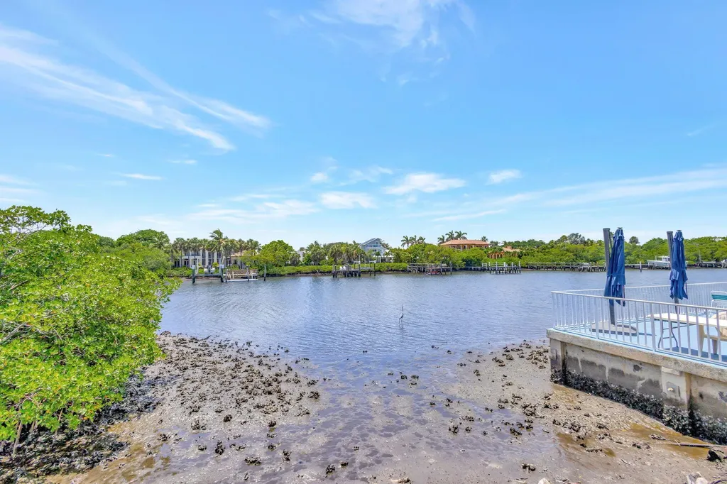 4201 S Ocean Boulevard South Palm Beach FL 33480